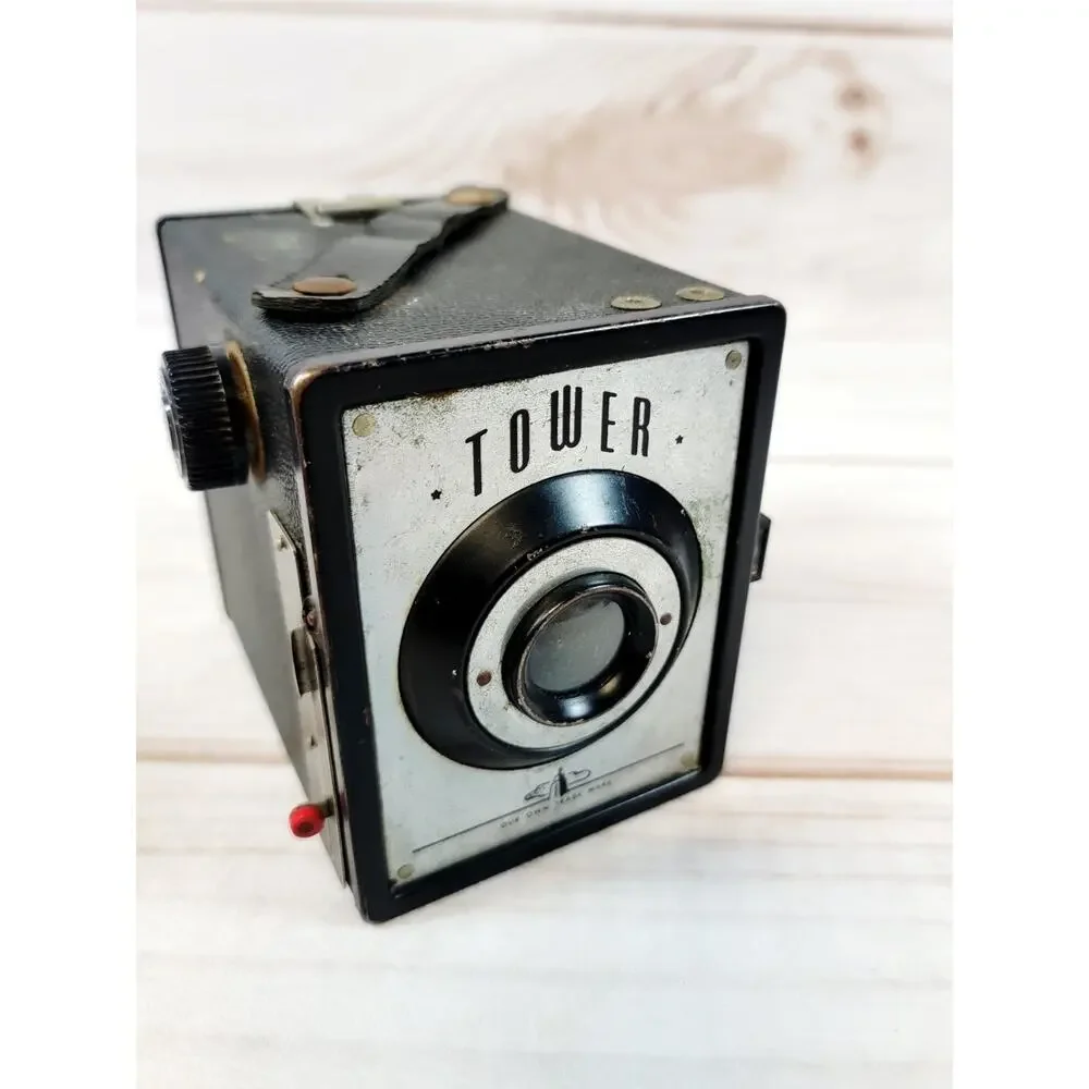 Vintage 1950s Tower 120 B2 Film Camera Flash Kit W/ Bulbs